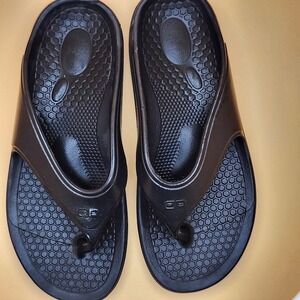Spenco Sandals Thong Flip Flops Solid Black Comfort Recovery Size W9 M8
